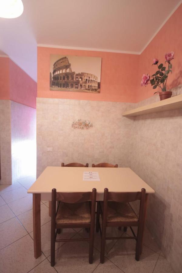 Marco Aurelio Couette-café Rome